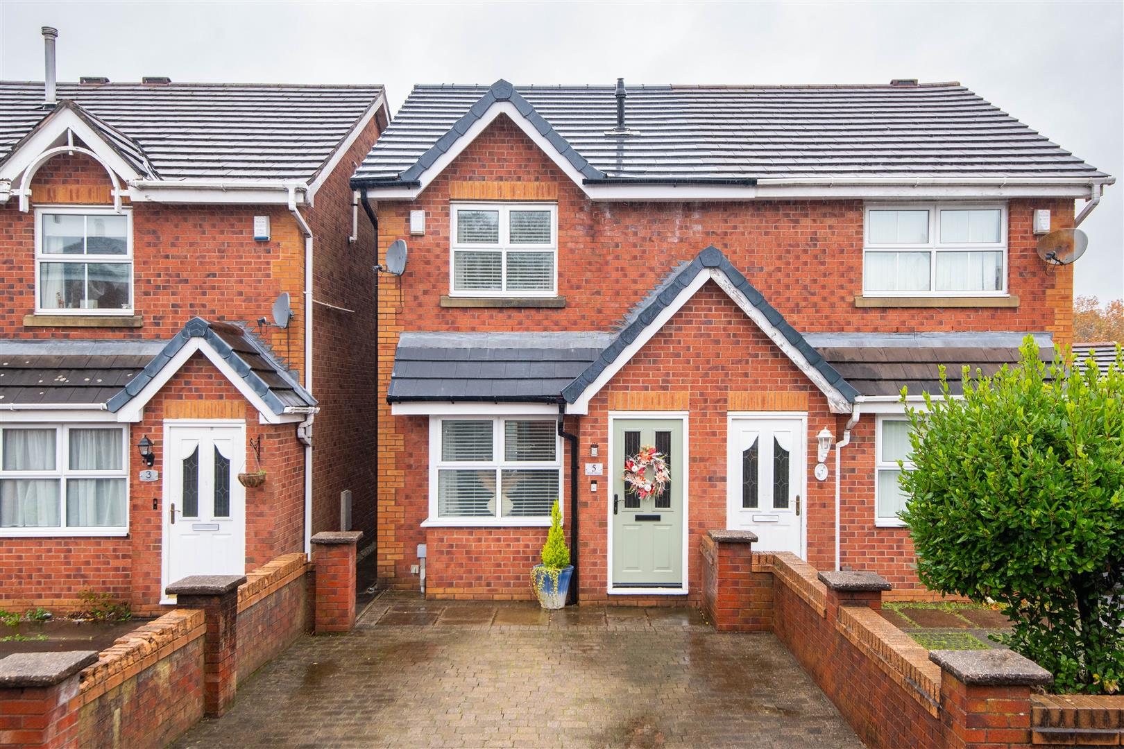 2 bed property in Doris Street, Chorley